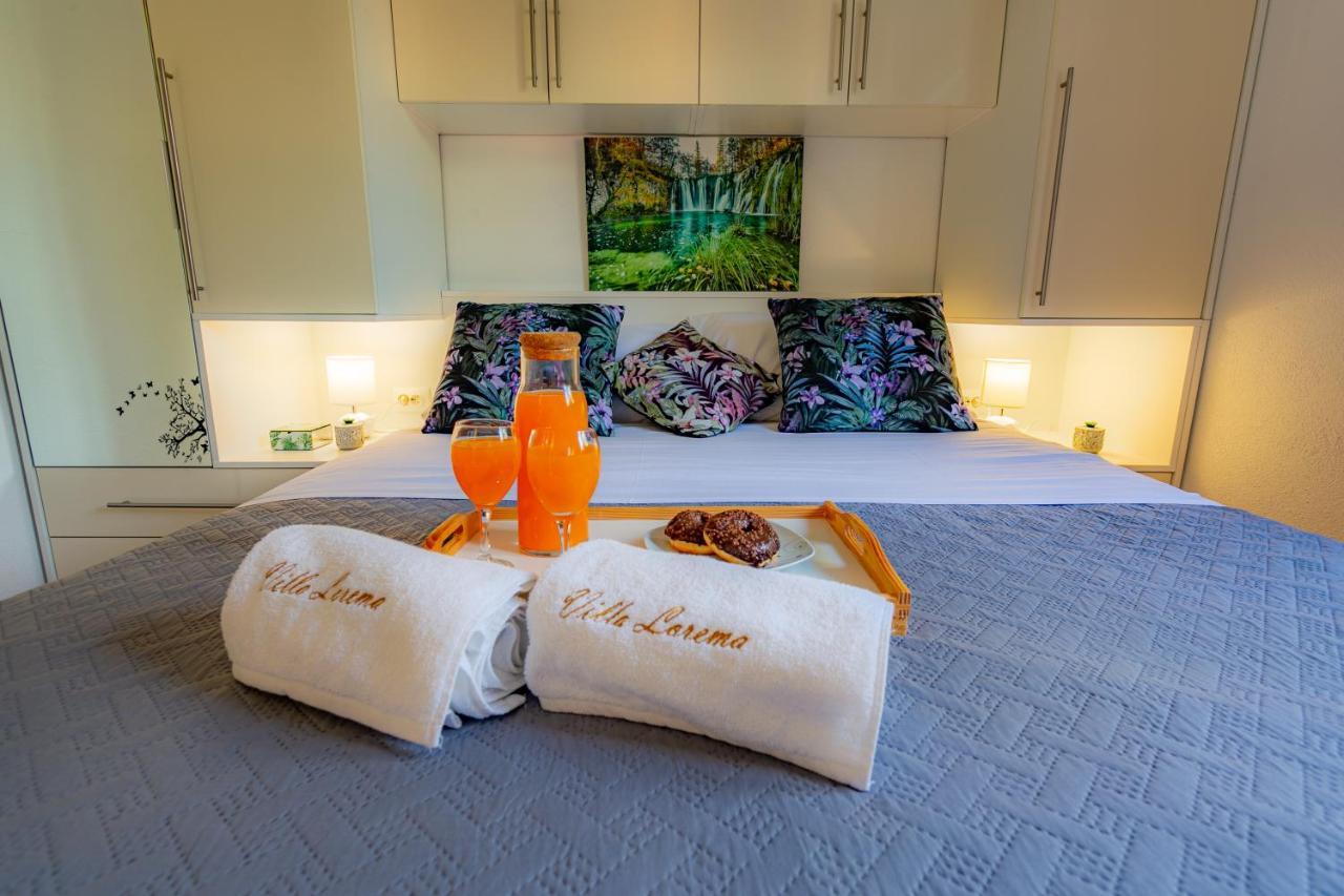 Villa Lorema-Pet Friendly On 5000 Sqm Garden,Pool, Jacuzzi, Billiard&Ps5 Sveti Filip i Jakov Exteriör bild