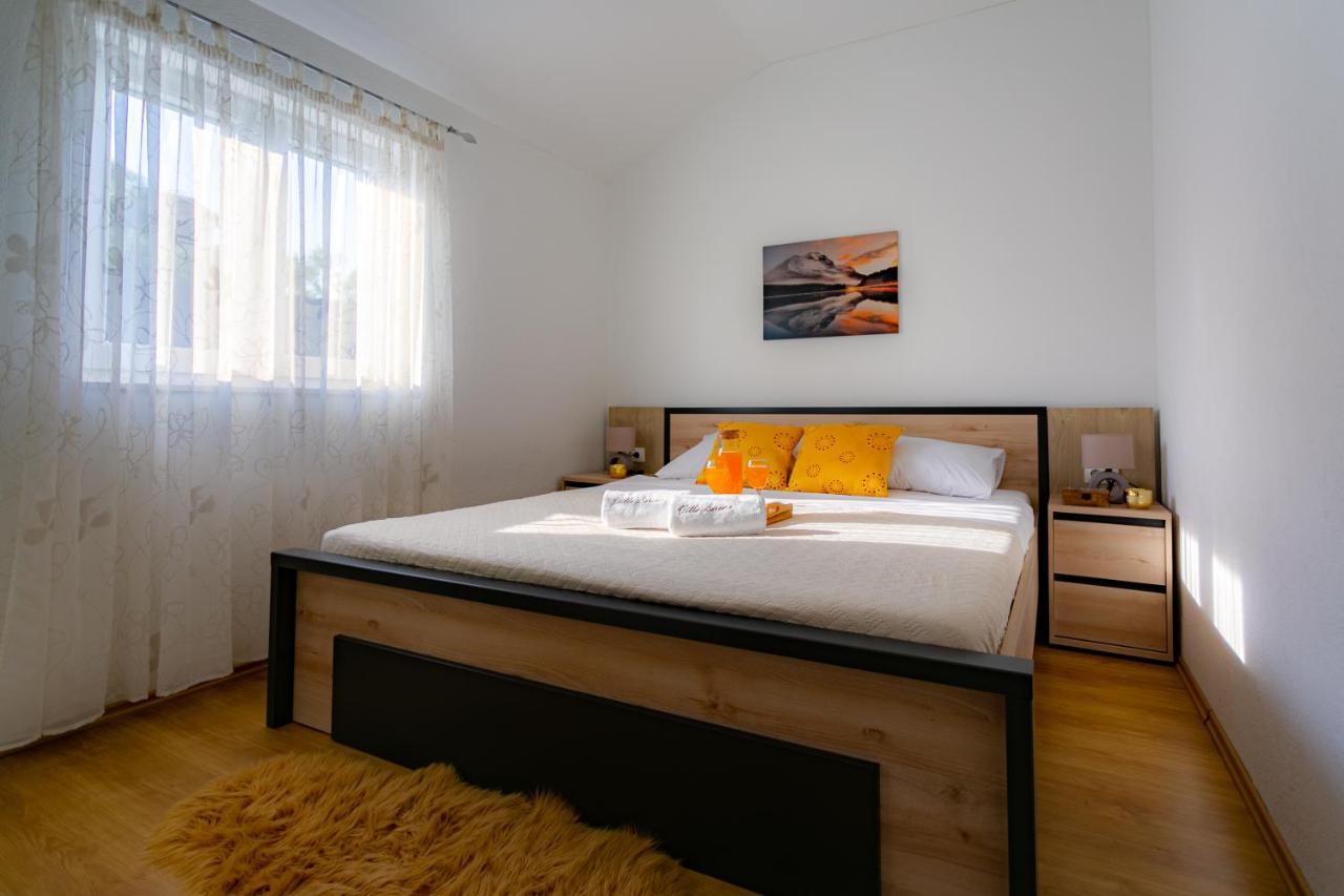 Villa Lorema-Pet Friendly On 5000 Sqm Garden,Pool, Jacuzzi, Billiard&Ps5 Sveti Filip i Jakov Exteriör bild